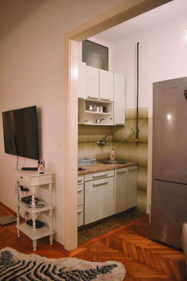 Nina Apartment Сараєво Екстер'єр фото