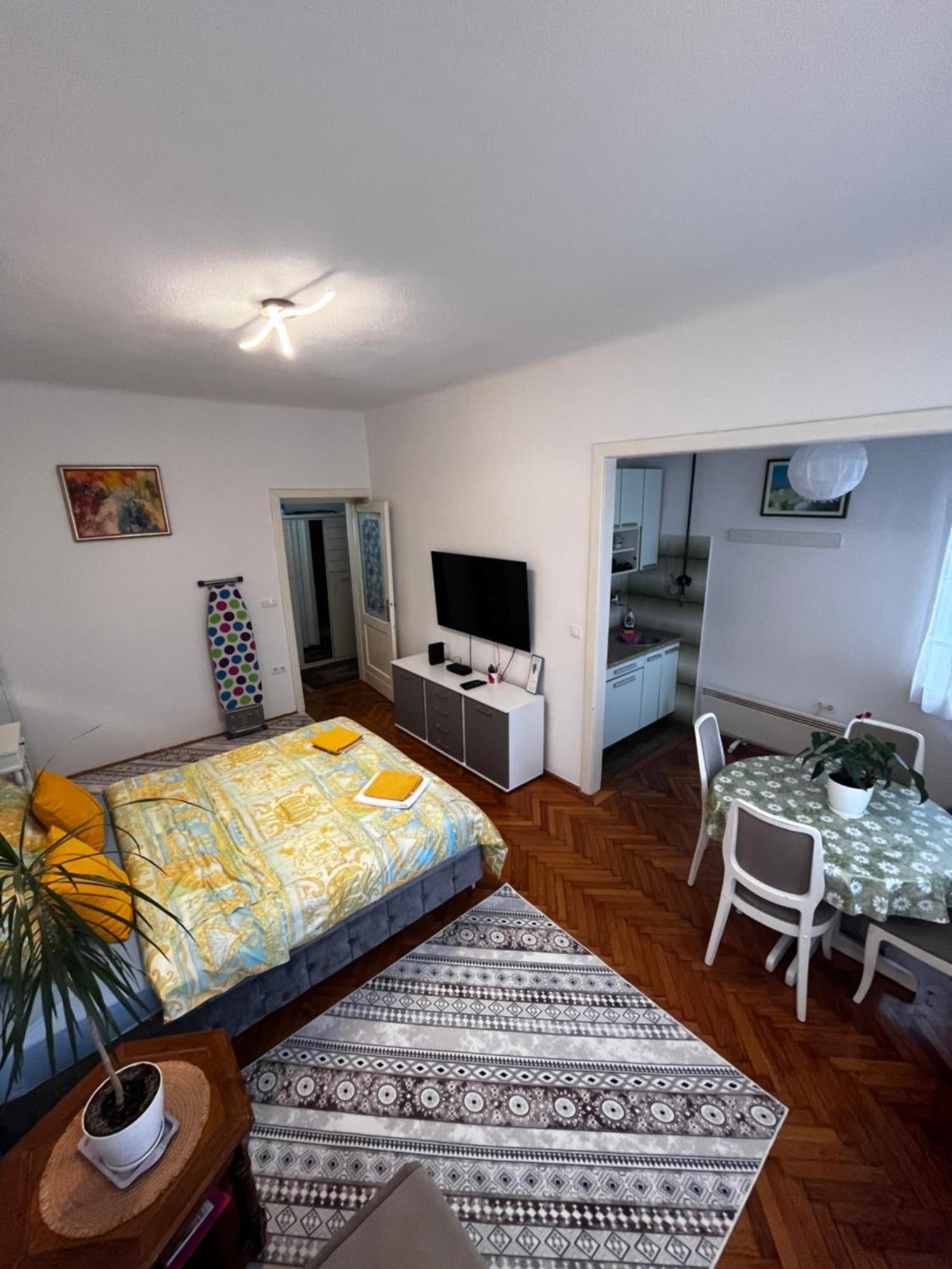 Nina Apartment Сараєво Екстер'єр фото
