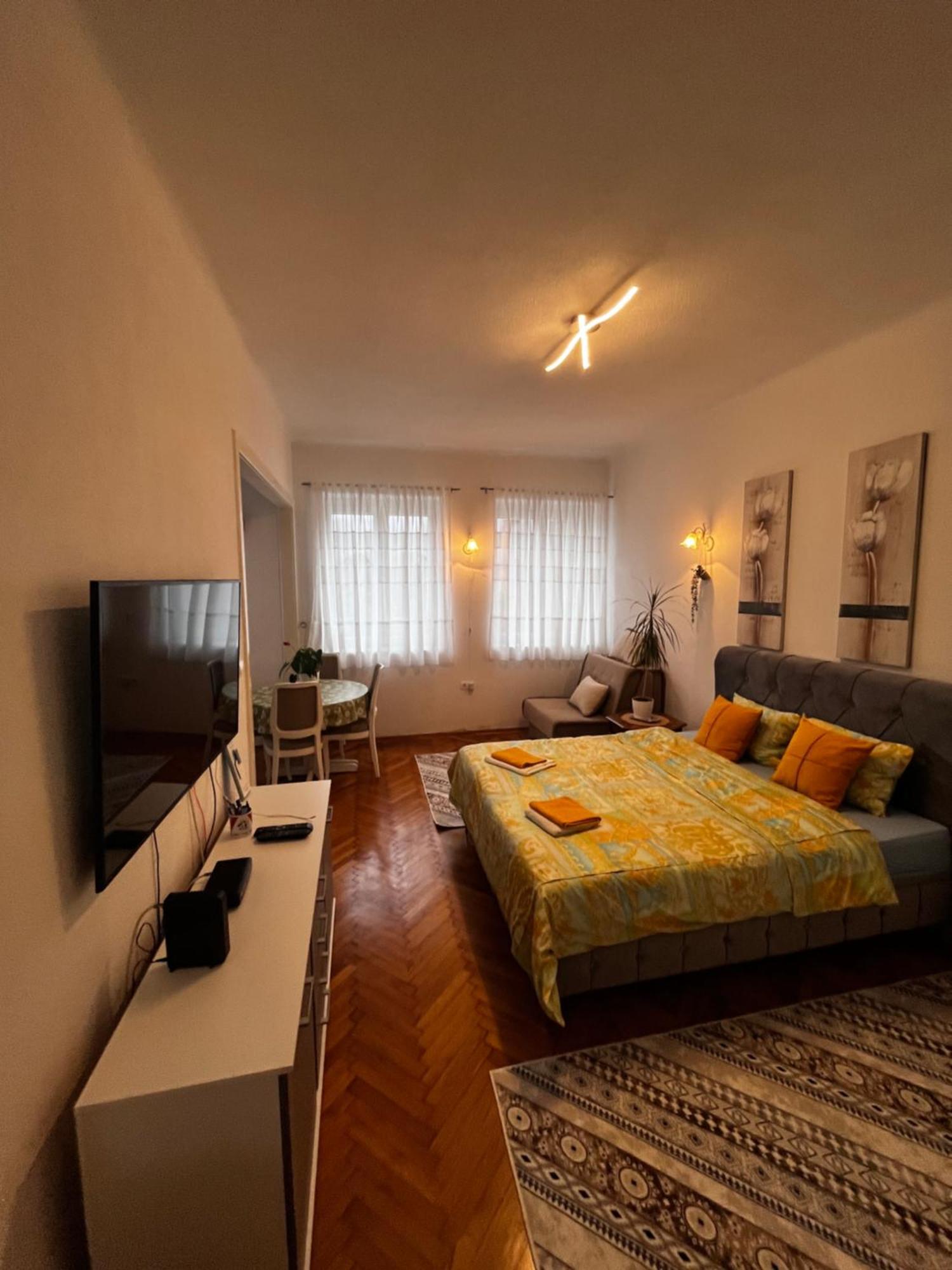 Nina Apartment Сараєво Екстер'єр фото